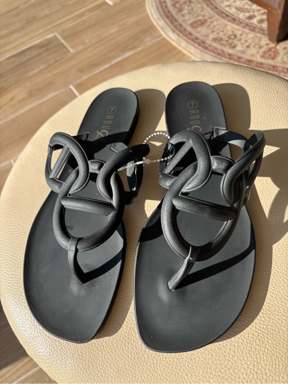 Rouge Helium Black Braided Knot Thong Sandals